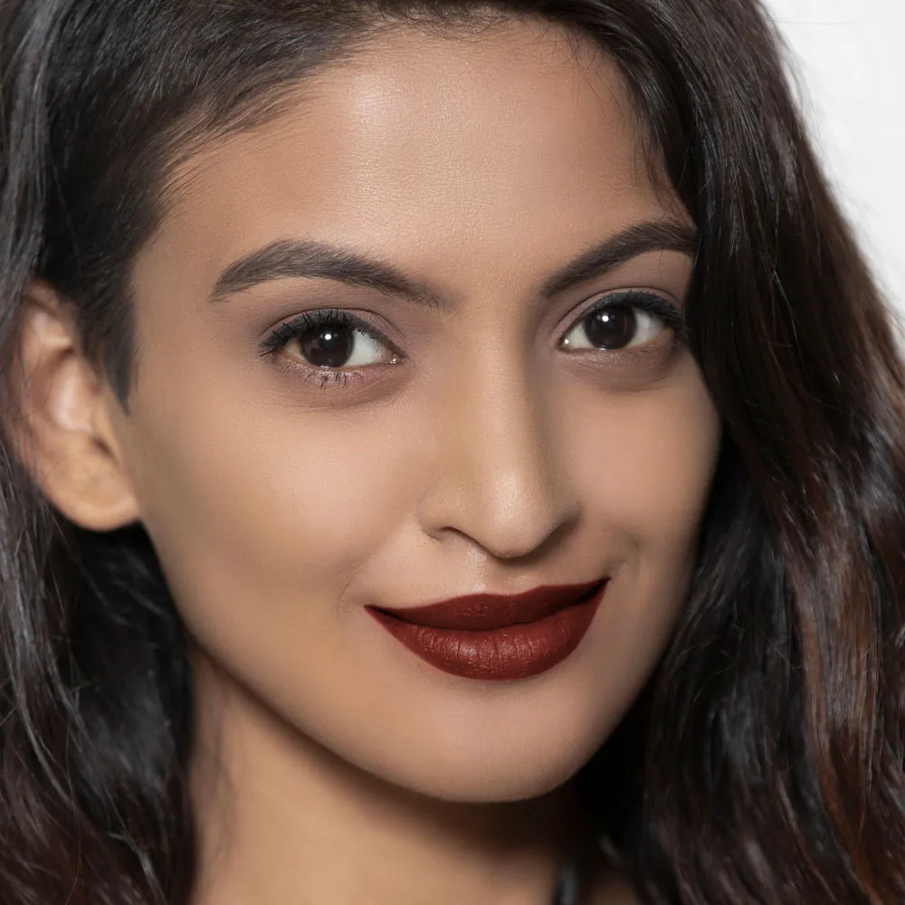 Faces Canada Matte Lip Crayon | Cocoa Butter and Chamomile enriched | One Stroke Intense Color | Smooth Glide | All Day Hydrated Lips | Shade - Fiery Brown 2.8g