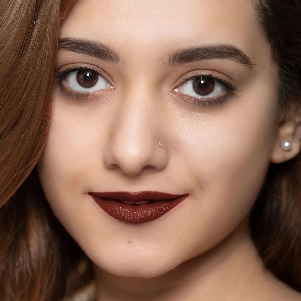 Faces Canada Matte Lip Crayon | Cocoa Butter and Chamomile enriched | One Stroke Intense Color | Smooth Glide | All Day Hydrated Lips | Shade - Fiery Brown 2.8g