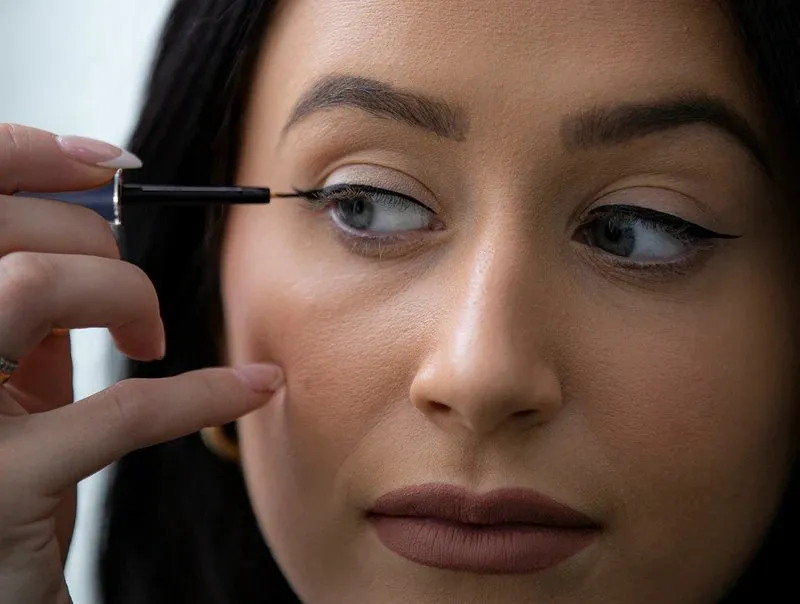 Nourish and Line Liquid Eyeliner