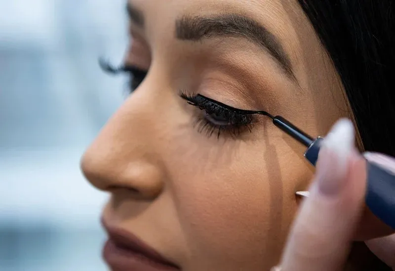Nourish and Line Liquid Eyeliner